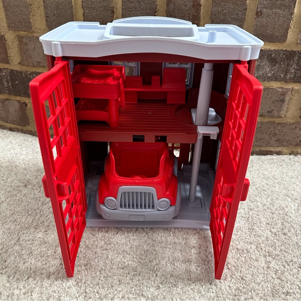 Green Toys Fire Station Playset - Picture 10 of 10